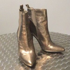 Vince Camuto Britsy Leather Block Heel Booties
